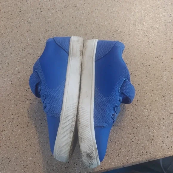 Cat and Jack Royal Blue Target Toddler shoes - Picture 3 of 9